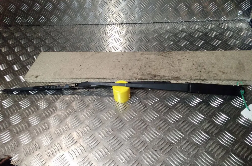 Bras essuie-glace avant gauche Fiat PUNTO (188_) 1.2 16v 80 (188.233, .235, .253, .255, .333, .353, .639,... (1999-2006) occasion — photo 2