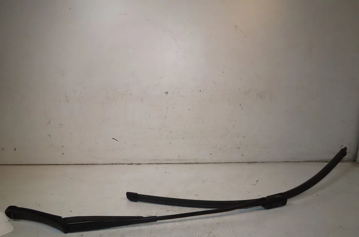 Bras essuie-glace avant gauche Ford PUMA (J2K, CF7) 1.5 st ecoboost (2020) occasion — photo 2