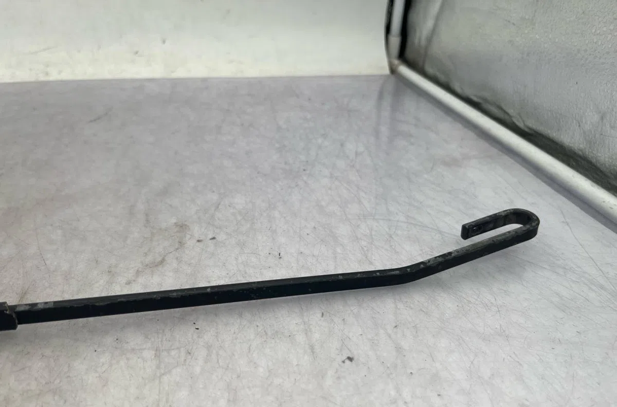 Bras essuie-glace avant gauche HONDA CIVIC 7 PHASE 1 occasion — photo 4