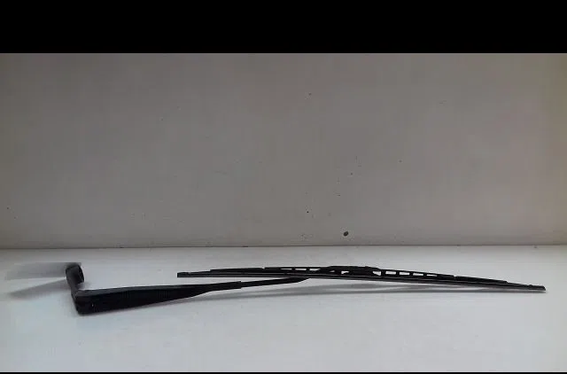 Bras essuie-glace avant gauche Lada KALINA 3-5 portes (1119) 1.4 16v (2008-2013) occasion — photo 2