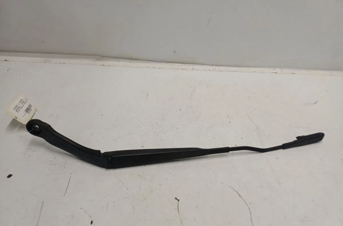 Bras essuie-glace avant gauche NISSAN QASHQAI 1 PHASE 1 occasion