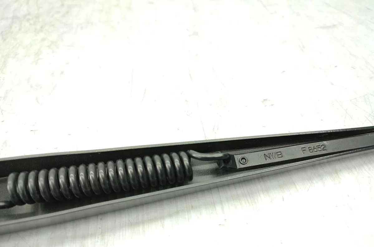 Bras essuie-glace avant gauche NISSAN QASHQAI 2 PHASE 1 occasion — photo 2