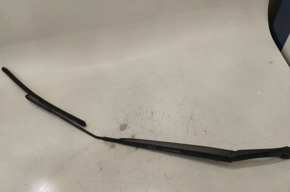Bras essuie-glace avant gauche Nissan QASHQAI - QASHQAI 2 I (J10, NJ10, JJ10E) 1.5 dci (2010-2013) occasion