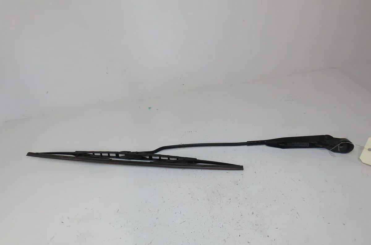 Bras essuie-glace avant gauche Opel CORSA C (X01) 1.2 twinport (f08, f68) (2004-2009) occasion — photo 2