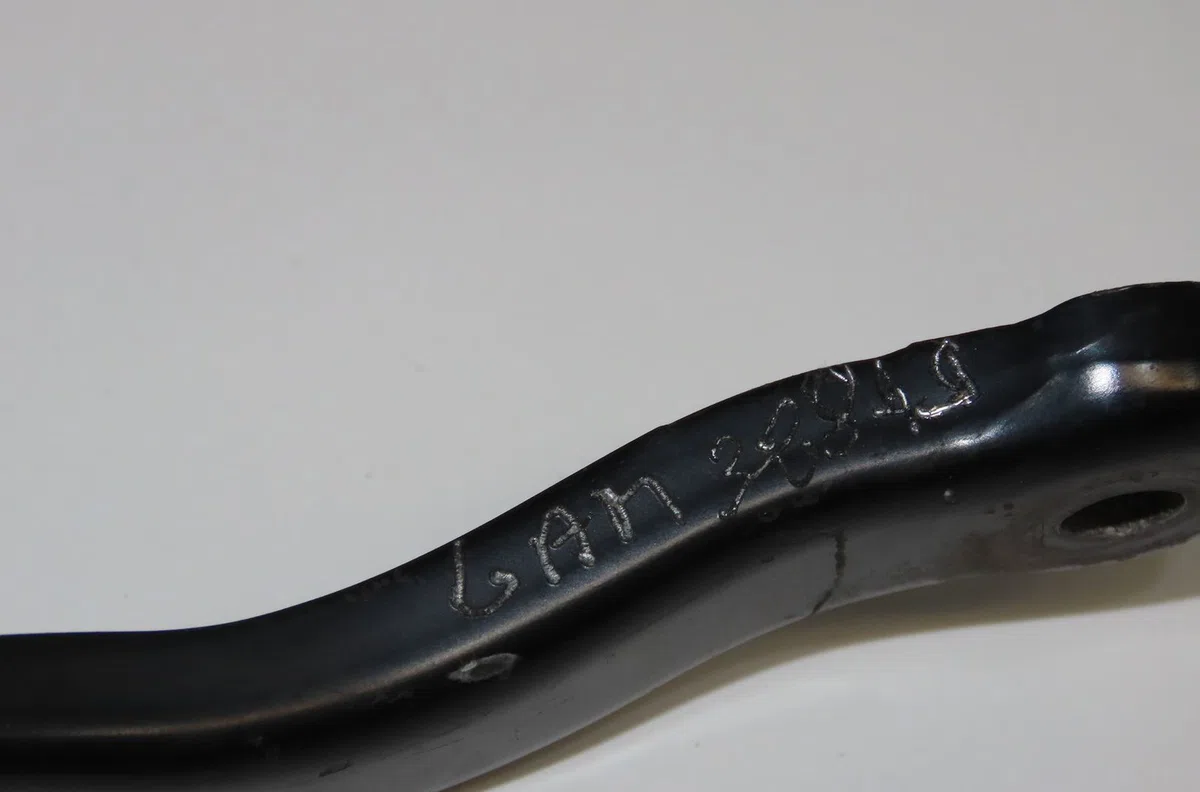 Bras essuie-glace avant gauche Opel CORSA D (S07) 1.3 cdti (l08, l68) (2006-2014) 5 portes occasion