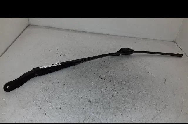 Bras essuie-glace avant gauche Opel CORSA F 1.2 (68) (2019) occasion — photo 2