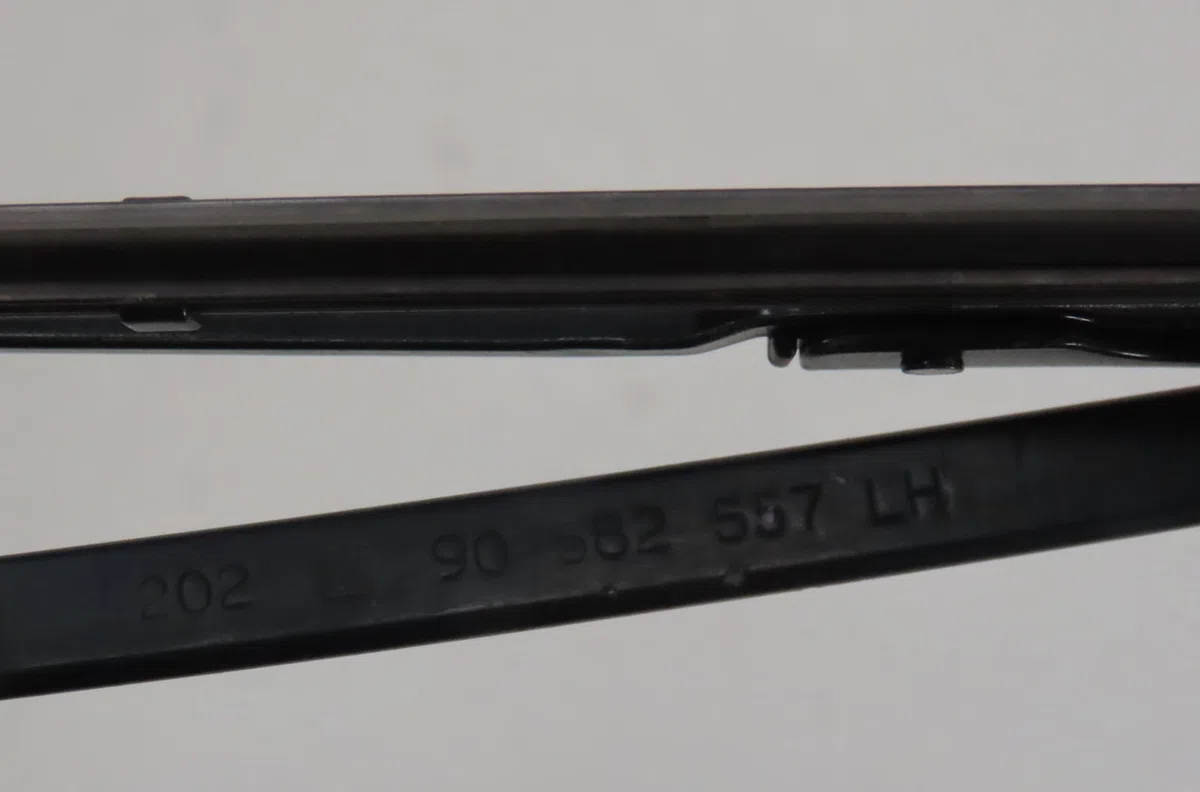 Bras essuie-glace avant gauche Opel ZAFIRA A Monospace (T98) 2.0 dti 16v (f75) (2000-2005) 5 portes occasion — photo 3