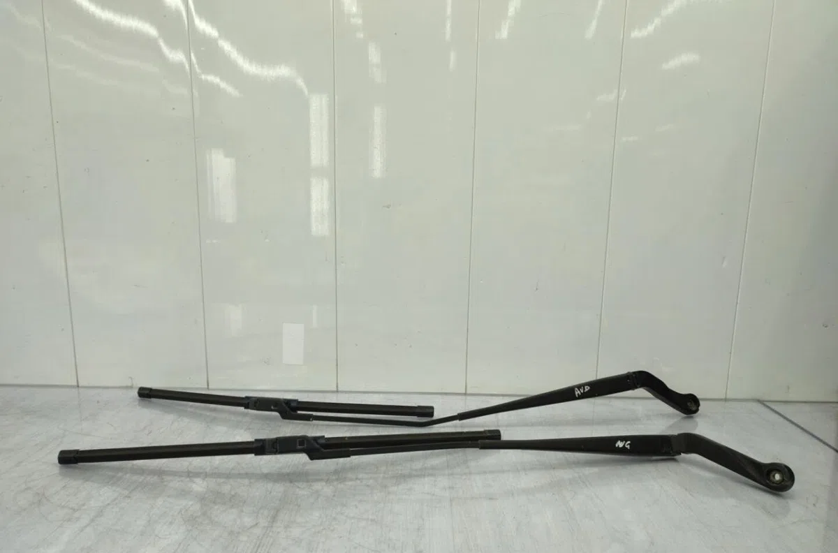 Bras essuie-glace avant gauche PEUGEOT BOXER 3 PHASE 1 occasion