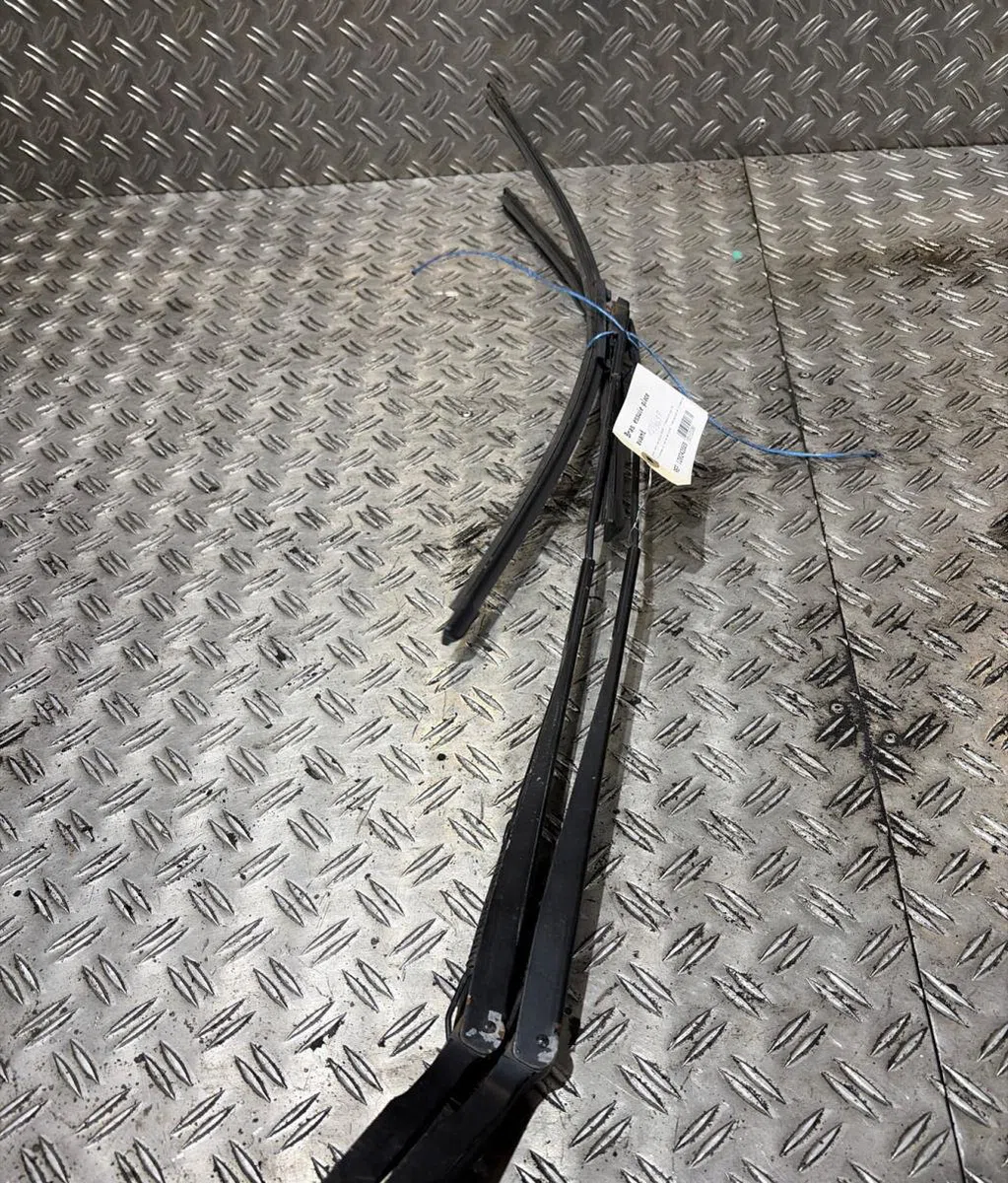 Bras essuie-glace avant gauche PEUGEOT BOXER 3 PHASE 1 occasion