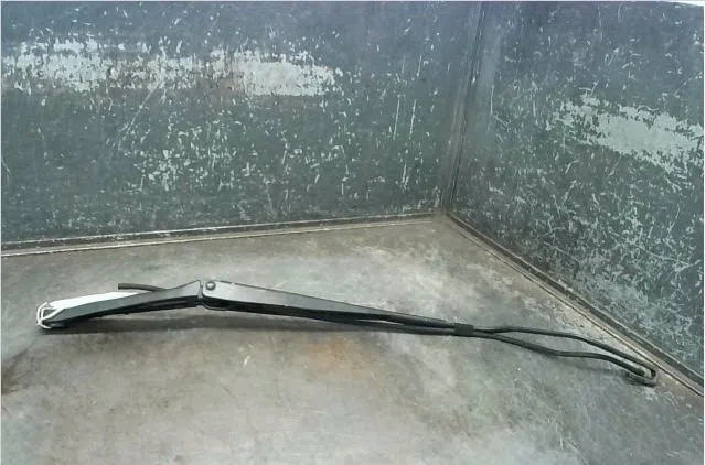 Bras essuie-glace avant gauche Renault AVANTIME (DE0_) 2.2 dci (de01) (2002-2003) occasion — photo 2