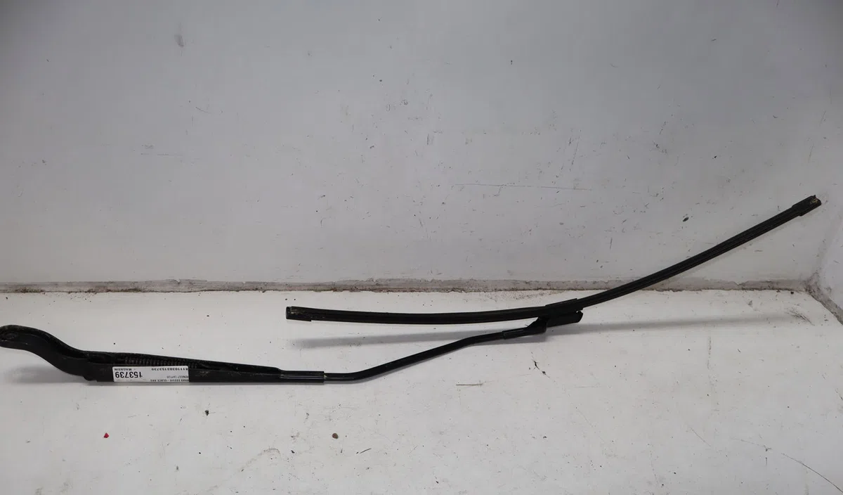 Bras essuie-glace avant gauche Renault CAPTUR II (HF_) Tce 90 (hfm6) (2020) occasion — photo 2