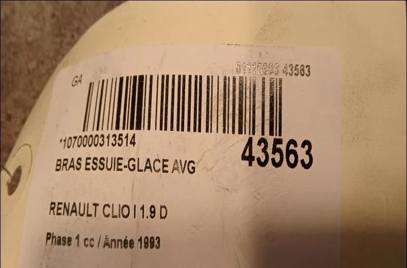 Bras essuie-glace avant gauche Renault CLIO I (B-C57_, 5-357_) 1.9 d (b-c-s576, b-c-s57l) (1991-1998) occasion — photo 2