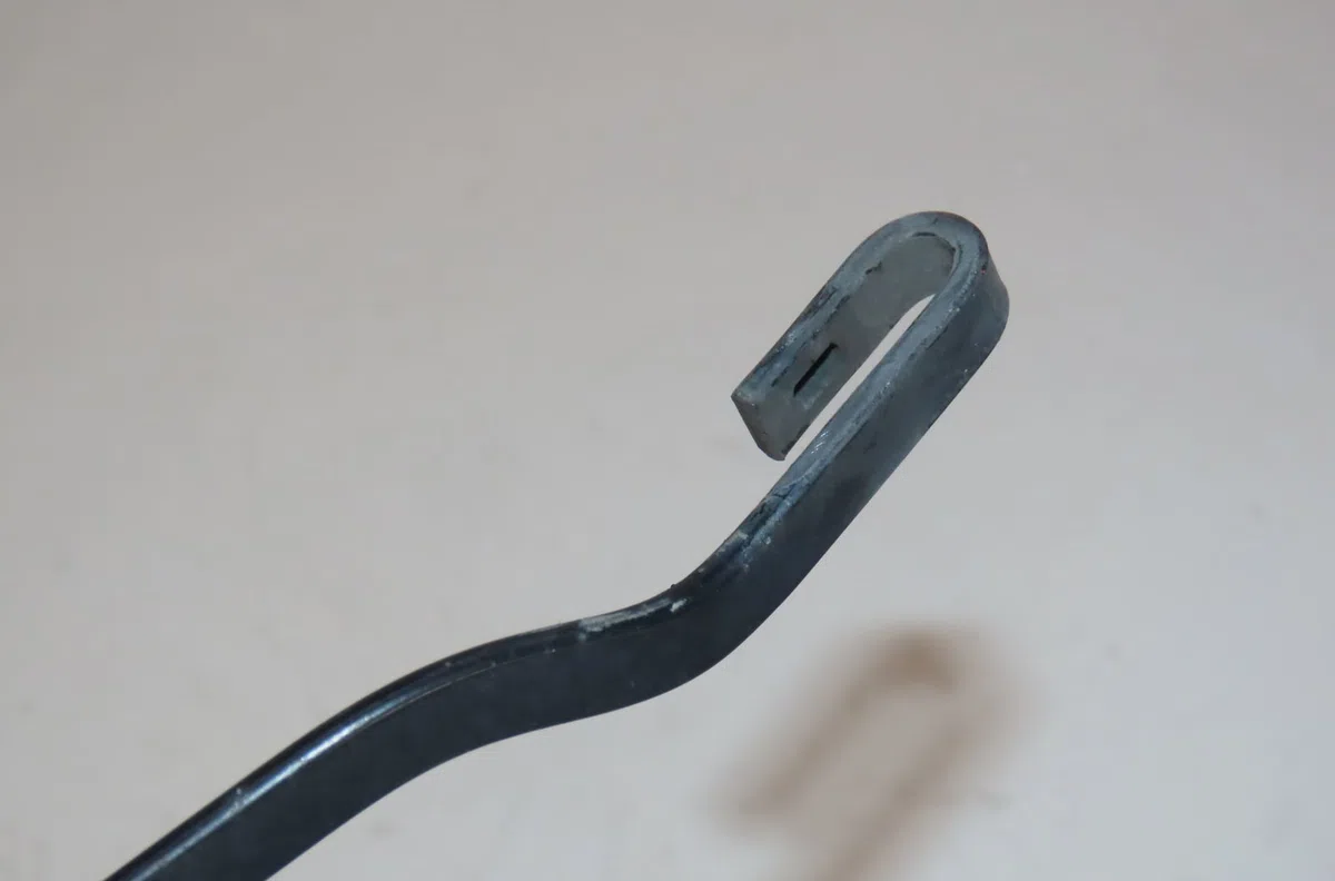 Bras essuie-glace avant gauche Renault CLIO II (BB_, CB_) 1.4 16v (b-cb0p, bb13) (2000-2008) 5 portes occasion — photo 2