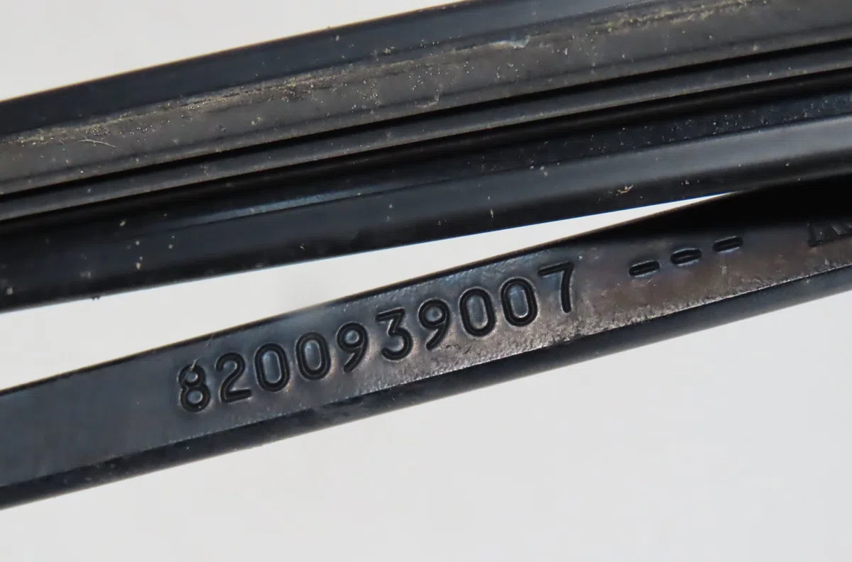 Bras essuie-glace avant gauche Renault CLIO II (BB_, CB_) 1.5 dci (b-cb3m) (2005-2010) 3 portes occasion — photo 2