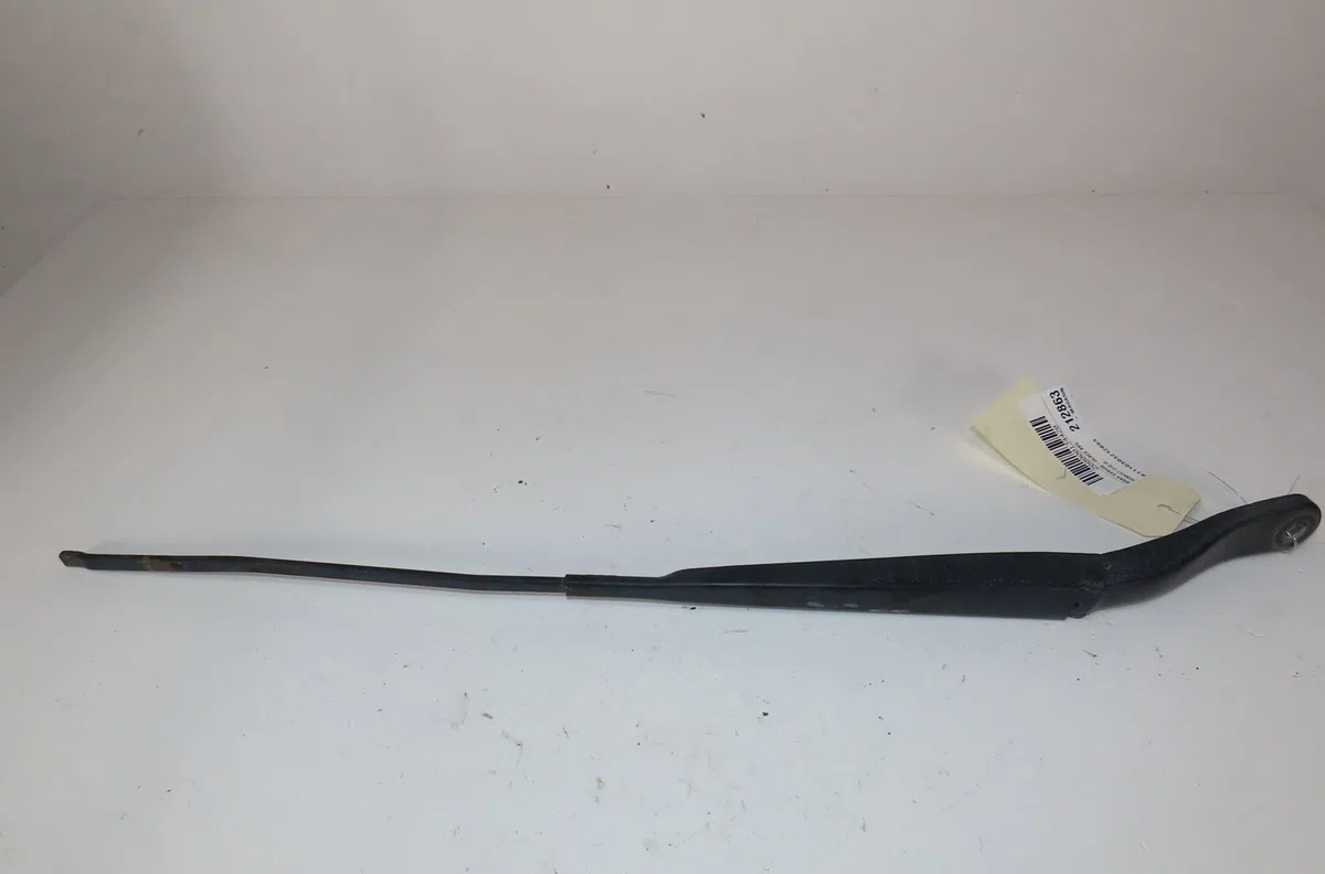 Bras essuie-glace avant gauche Renault CLIO III (BR0-1, CR0-1) 1.5 dci (br0h, cr0h, cr1s, br1s) (2005-2014) 3 portes occasion