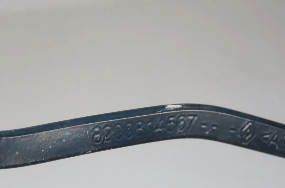 Bras essuie-glace avant gauche Renault CLIO III (BR0-1, CR0-1) 1.5 dci (c-br0g, c-br1g) (2005-2012) 5 portes occasion — photo 2
