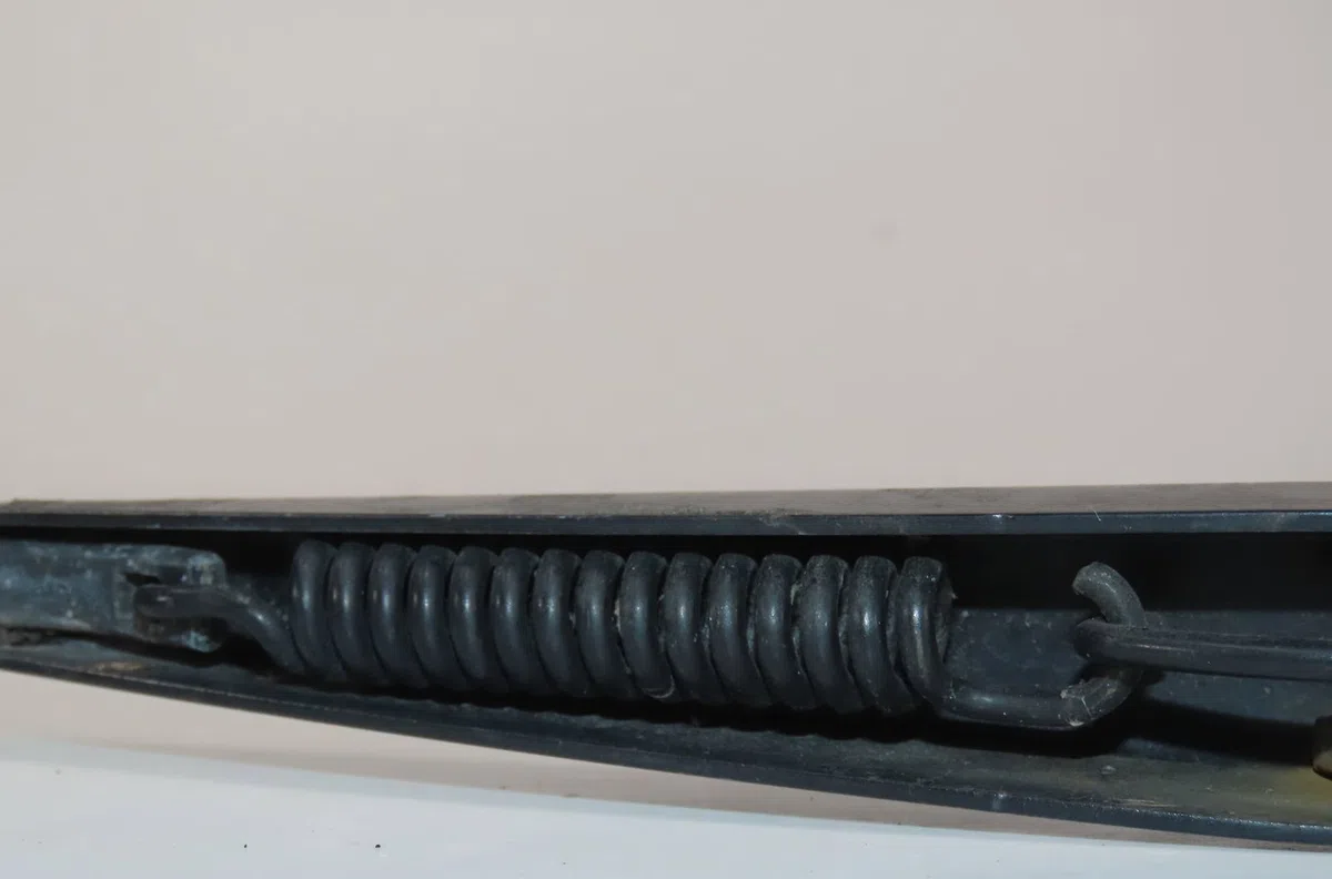 Bras essuie-glace avant gauche Renault CLIO III Grandtour (KR0-1_) 1.5 dci (kr0g) (2007-2012) occasion — photo 2