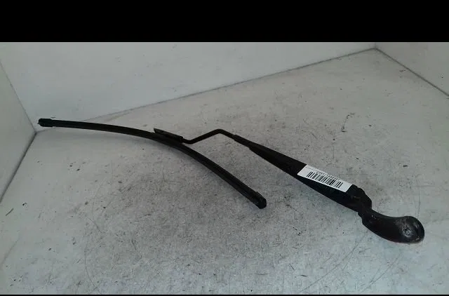 Bras essuie-glace avant gauche Renault CLIO IV (BH_) 0.9 tce 90 (2012) 5 portes occasion