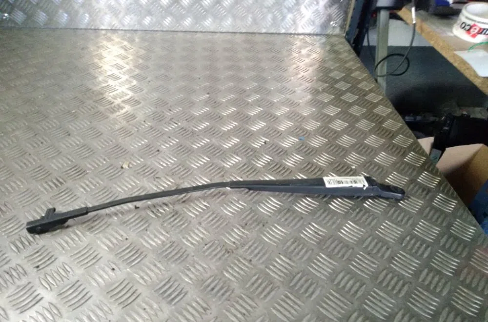 Bras essuie-glace avant gauche Renault MODUS - GRAND MODUS (F-JP0_) 1.5 dci (jp0g, jp0h) (2005) 5 portes occasion — photo 2