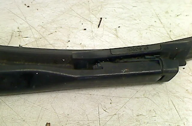 Bras essuie-glace avant gauche Seat LEON (1P1) 2.0 tdi 16v (2005-2012) occasion