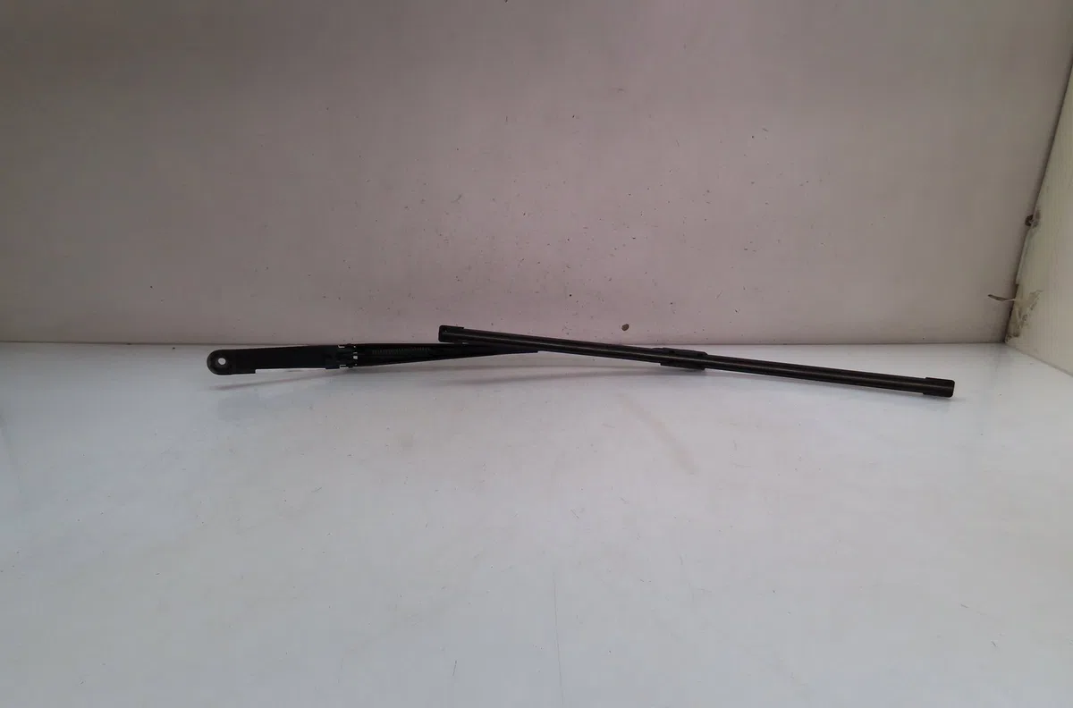 Bras essuie-glace avant gauche Skoda OCTAVIA III Combi (5E5, 5E6) 2.0 tdi (2012-2020) occasion — photo 2