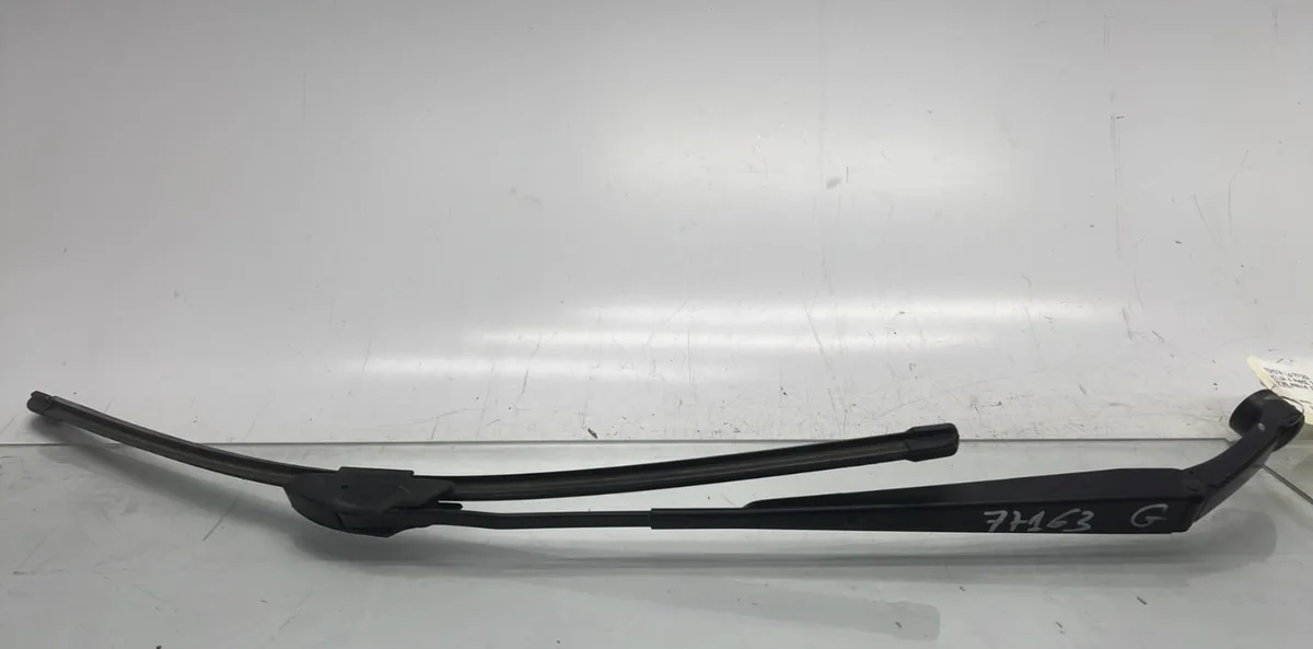 Bras essuie-glace avant gauche TOYOTA HILUX 4 PHASE 3 occasion