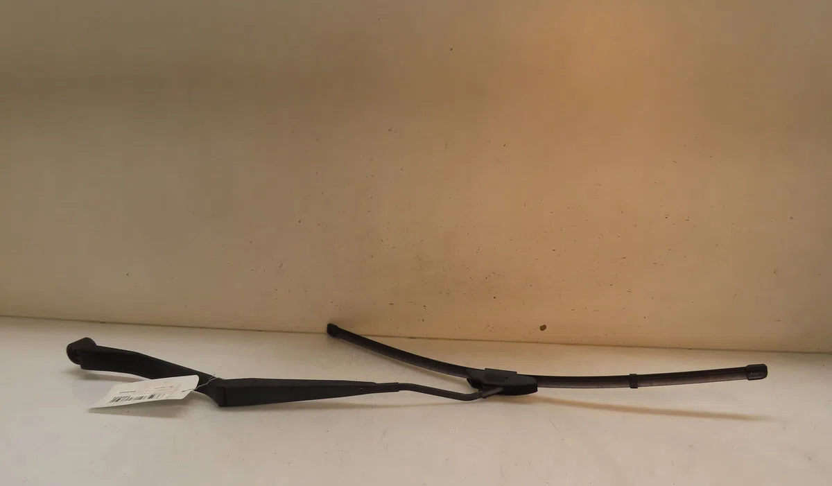 Bras essuie-glace avant gauche TOYOTA RAV4 2002 occasion