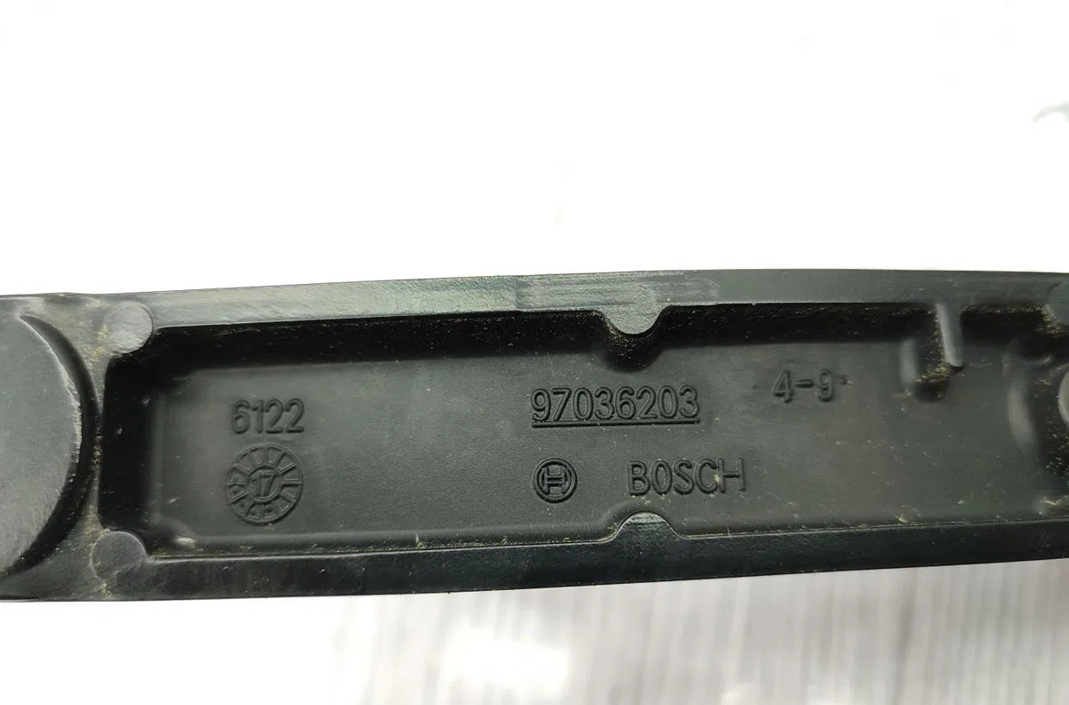 Bras essuie-glace avant gauche VOLKSWAGEN GOLF 7 PHASE 2 occasion — photo 2