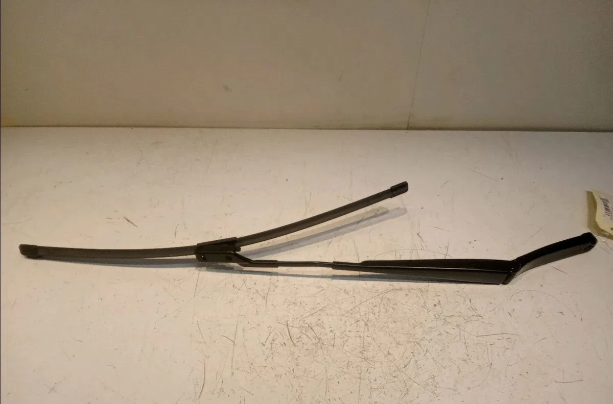 Bras essuie-glace avant gauche Volkswagen PASSAT B6 Variant (3C5) 2.0 tdi (2005-2010) 5 portes occasion — photo 4