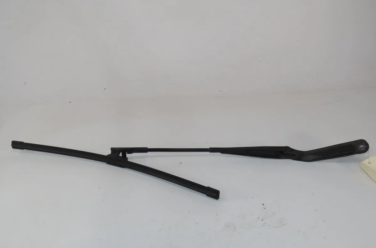 Bras essuie-glace avant gauche Volkswagen POLO (9N_, 9A_) 1.2 12v (2001-2007) 5 portes occasion — photo 4