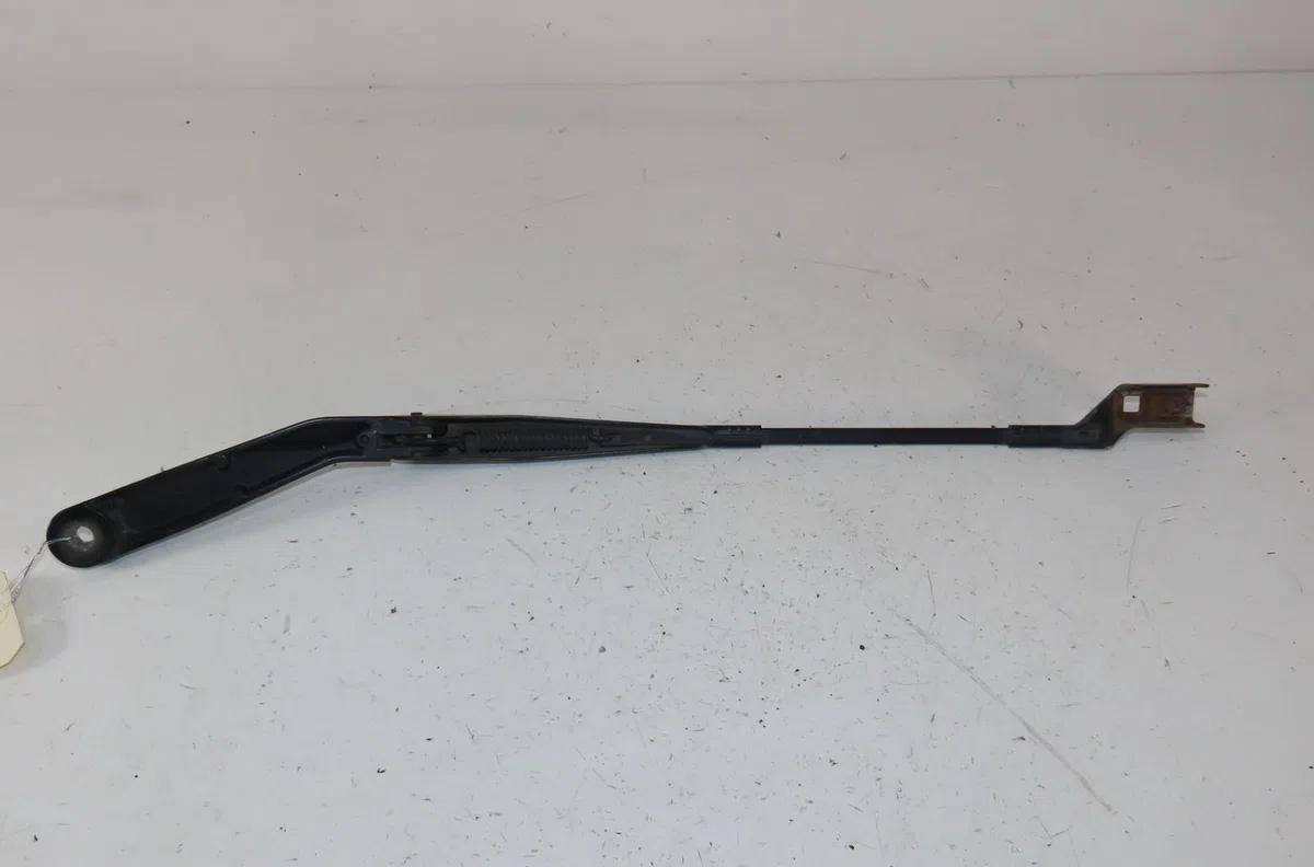 Bras essuie-glace avant gauche Volkswagen POLO (9N_, 9A_) 1.4 tdi (2001-2005) 3 portes occasion