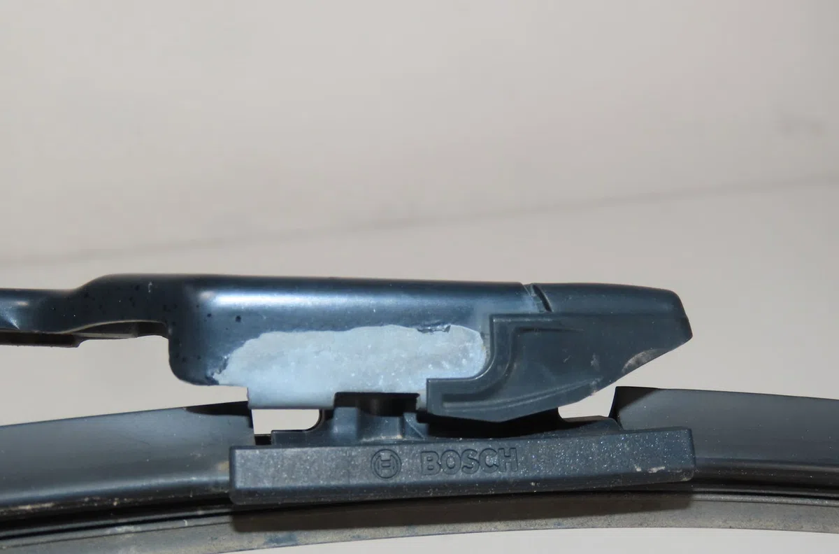Bras essuie-glace avant gauche Volkswagen POLO V (6R1, 6C1) 1.0 (2014) occasion — photo 3