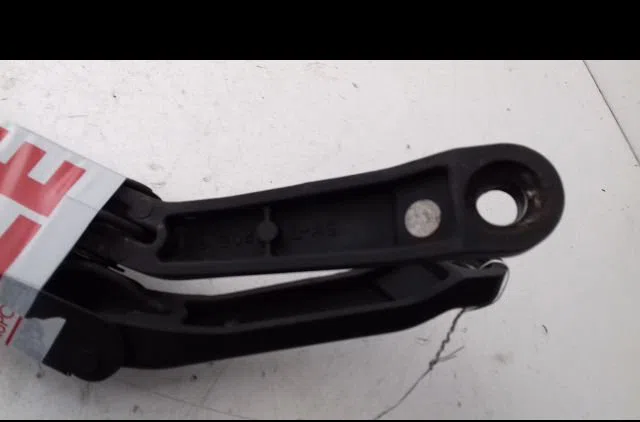 Bras essuie-glace avant Honda CIVIC VI Hatchback (EJ, EK) 1.4 i s (ej9) (1995-2001) occasion — photo 3