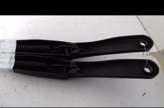Bras essuie-glace avant Opel ASTRA H GTC (A04) 1.7 cdti (l08) (2005-2010) 3 portes occasion — photo 3