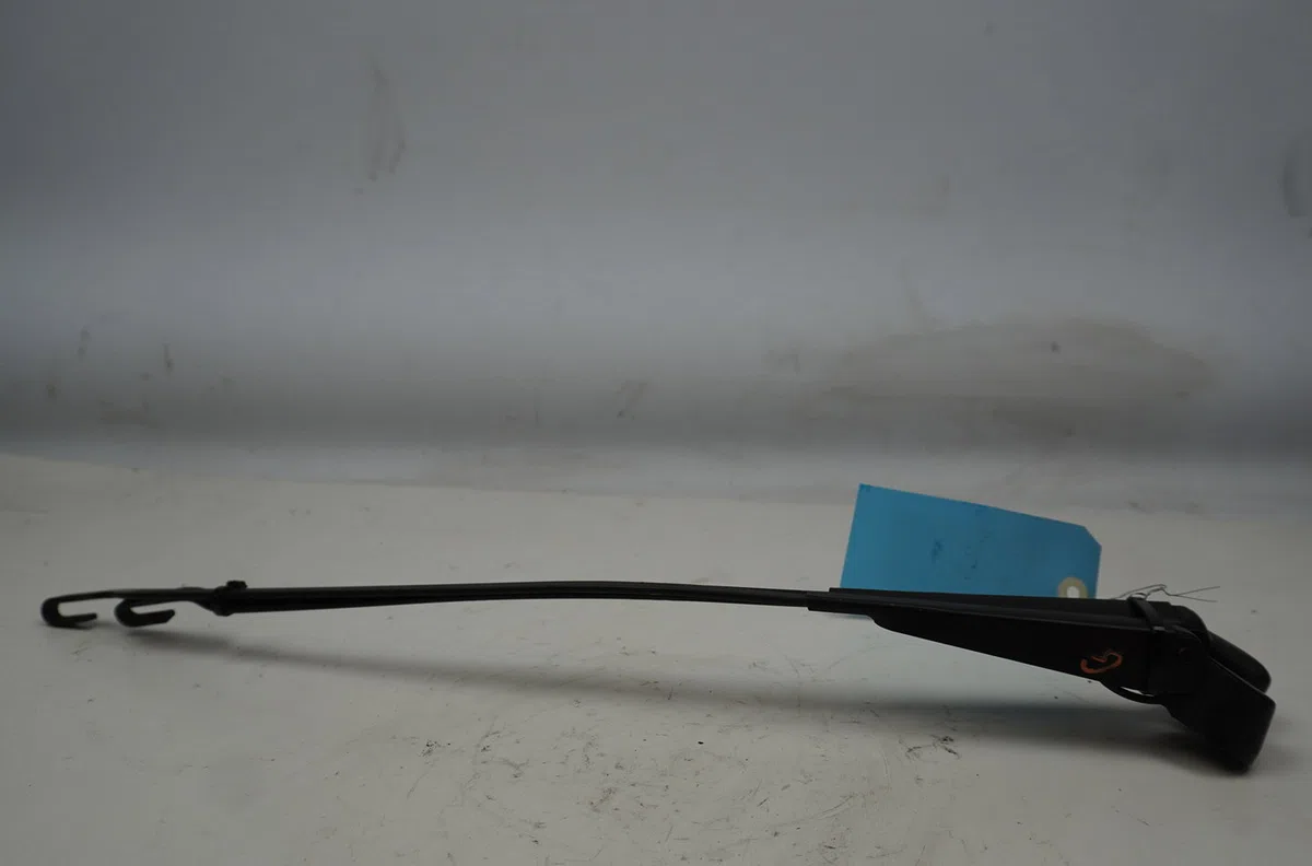 Bras essuie-glace avant Opel CORSA B (S93) 1.4 i (f08, f68, m68) (1993-2000) occasion — photo 3