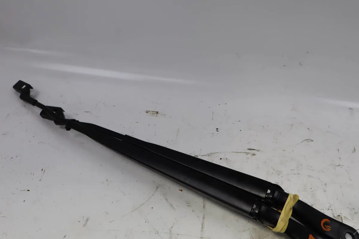 Bras essuie-glace avant Opel CORSA F 1.2 (68) (2019) occasion