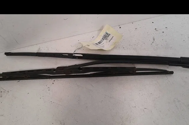 Bras essuie-glace avant Opel ZAFIRA A Monospace (T98) 2.0 dti 16v (f75) (2000-2005) 5 portes occasion — photo 2