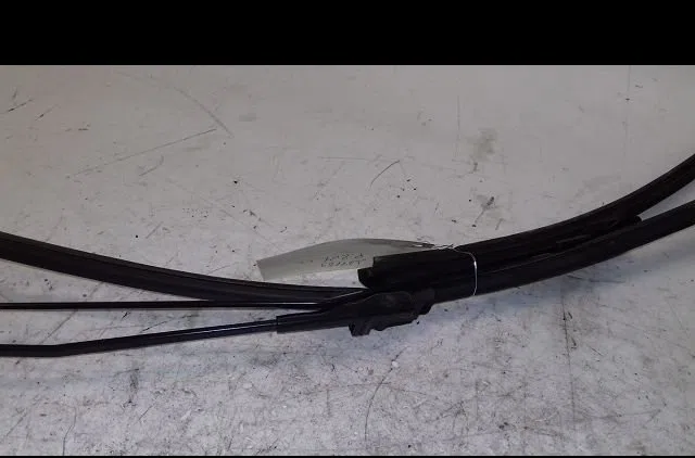 Bras essuie-glace avant Peugeot 207 CC (WD_) 1.6 hdi (2007-2015) occasion — photo 3