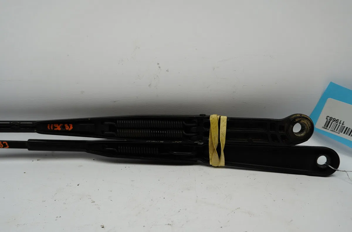 Bras essuie-glace avant Peugeot 406 (8B) 2.0 hdi 110 (1998-2001) 4 portes occasion — photo 3