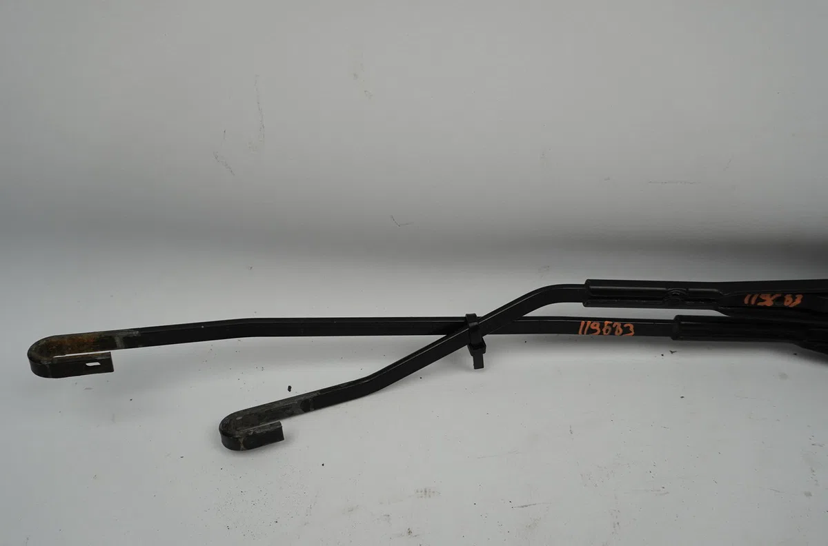 Bras essuie-glace avant Peugeot 406 (8B) 2.0 hdi 110 (1998-2001) 4 portes occasion — photo 4