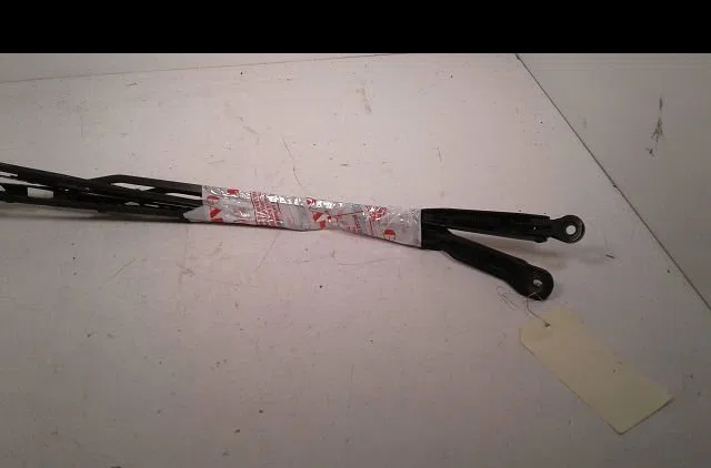 Bras essuie-glace avant Renault CLIO II (BB_, CB_) 1.5 dci (b-cb07) (2001-2009) 3 portes occasion — photo 2