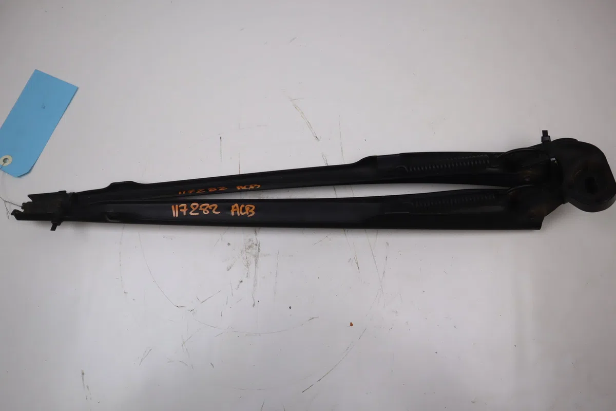 Bras essuie-glace avant Seat LEON (1P1) 2.0 tdi 16v (2005-2012) occasion — photo 3