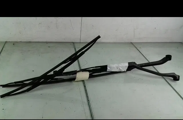 Bras essuie-glace avant Toyota RAV 4 II (_A2_) 2.0 4wd (aca21, aca20) (2000-2005) occasion — photo 2
