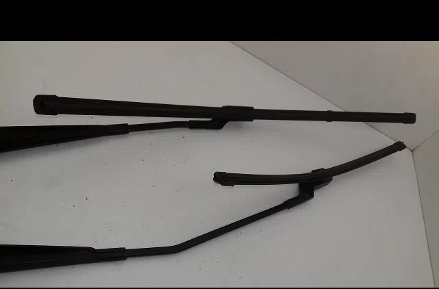 Bras essuie-glace avant Volkswagen EOS (1F7, 1F8) 2.0 tdi (2006-2008) occasion — photo 3