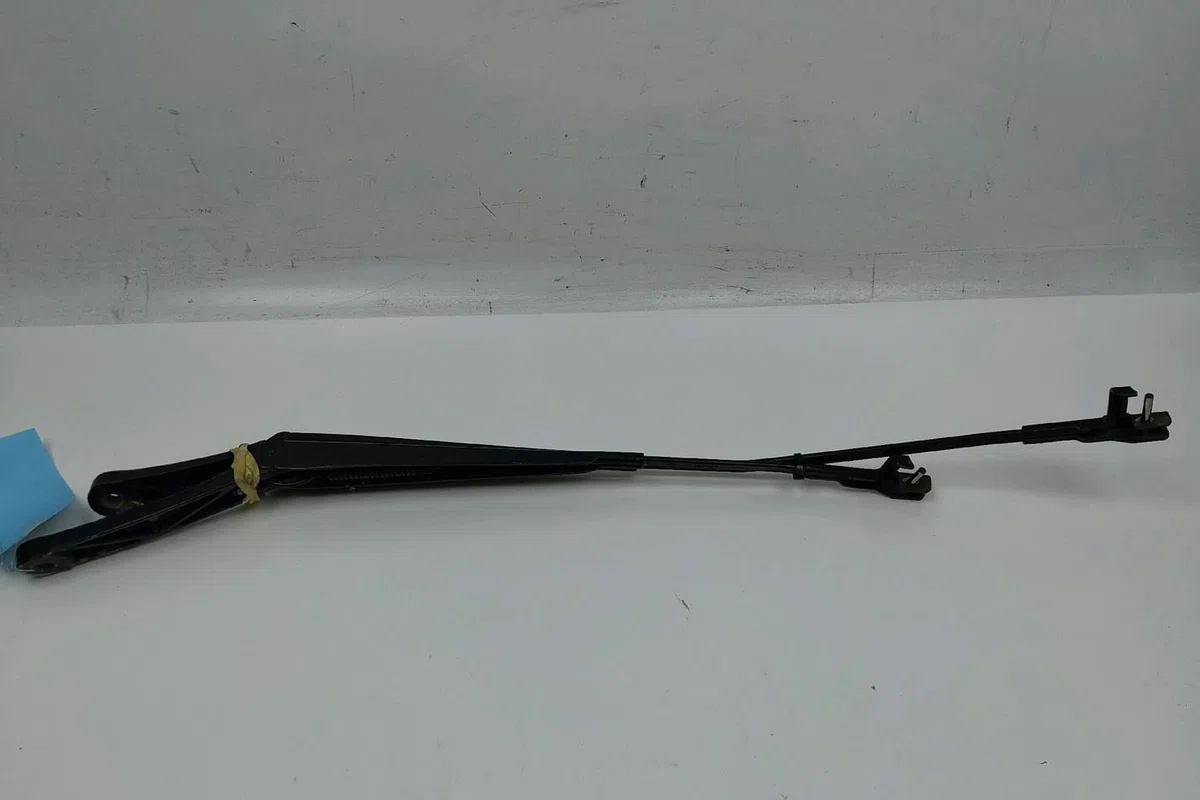Bras essuie-glace avant Volkswagen GOLF V (1K1) 2.0 tdi 16v (2003-2008) occasion — photo 3