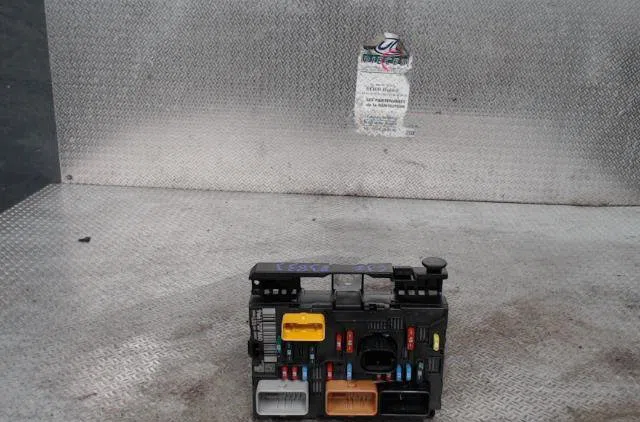 Bsm (boitier servitude moteur) CITROEN C3 1  C3 1 PHASE 1 occasion — photo 2