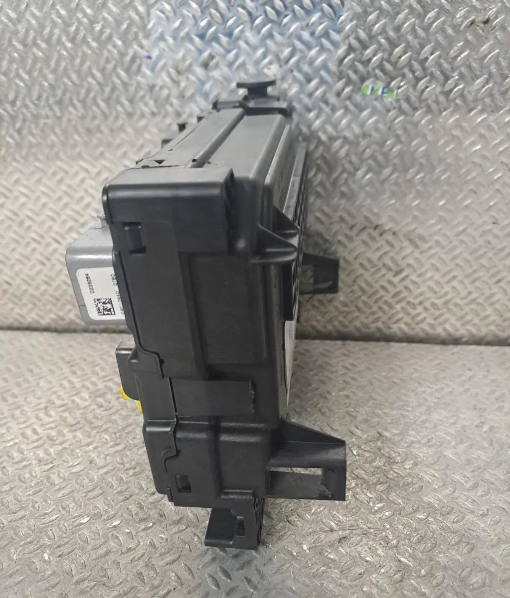 Bsm (boitier servitude moteur) CITROEN C3 2 PHASE 1 occasion — photo 2
