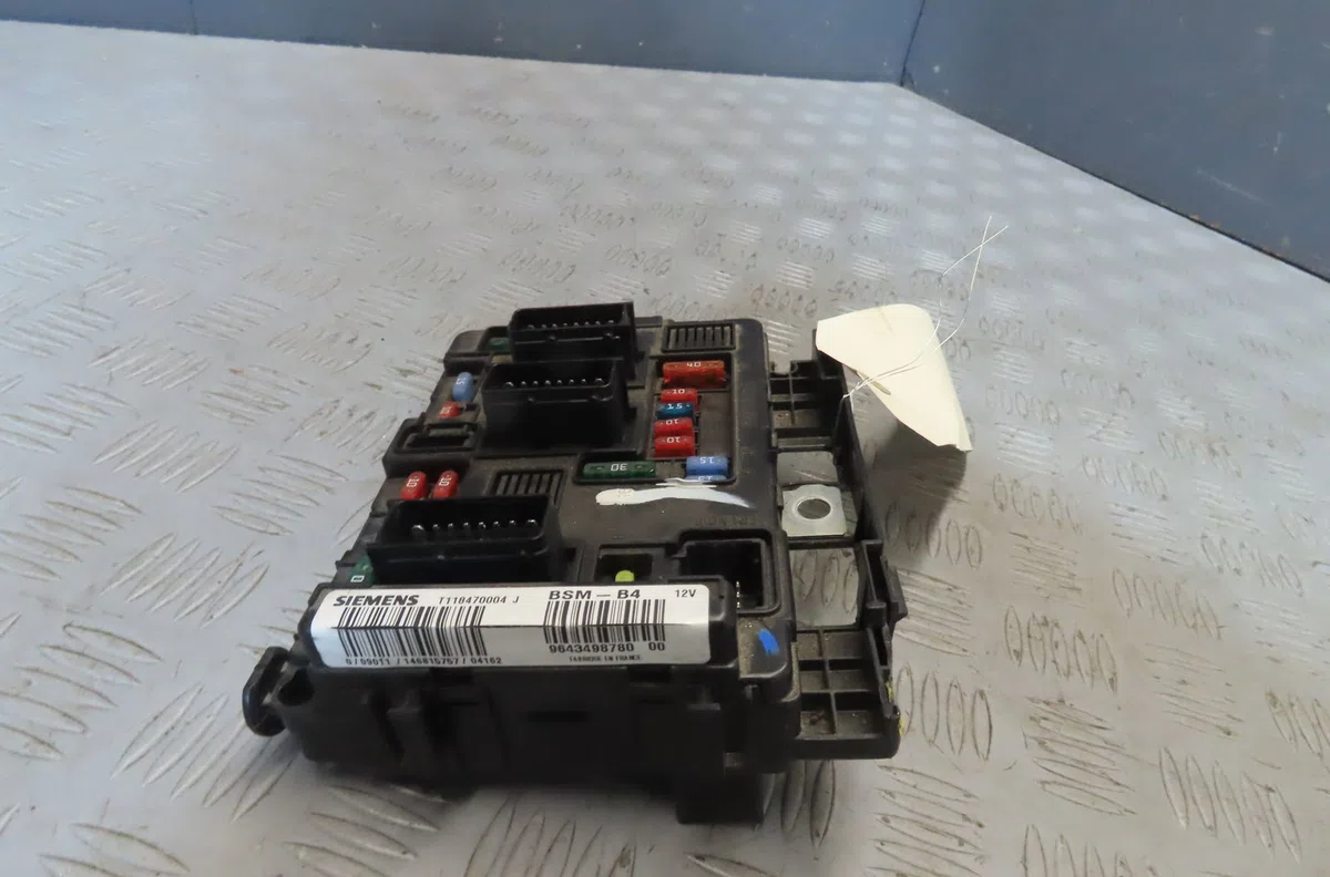 Bsm (boitier servitude moteur) CITROEN C3 2004 occasion — photo 3