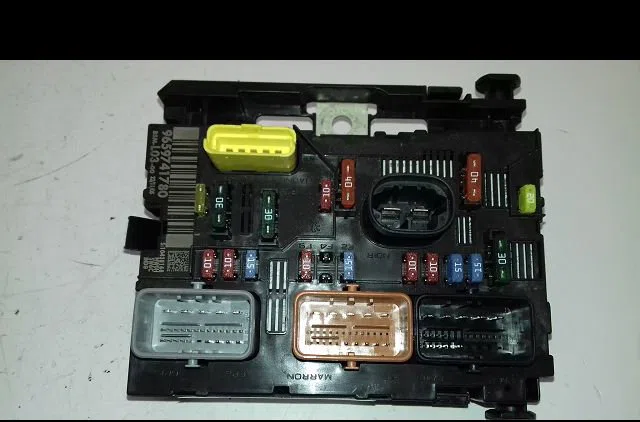 Bsm (boitier servitude moteur) Citroën C3 I (FC_, FN_) 1.6 16v (2002-2010) 5 portes occasion — photo 2