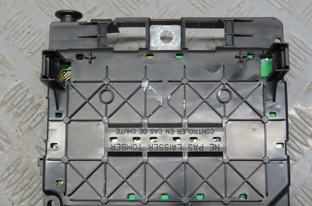 Bsm (boitier servitude moteur) Citroen C3 I (FC_, FN_) 1.6 16v (2002-2010) occasion — photo 3
